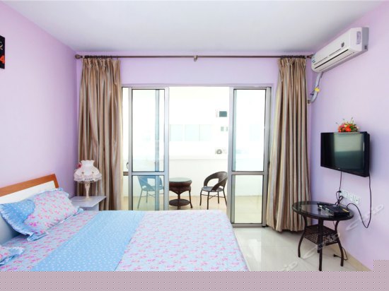 豪华高层海景三卧室一厅套房1302