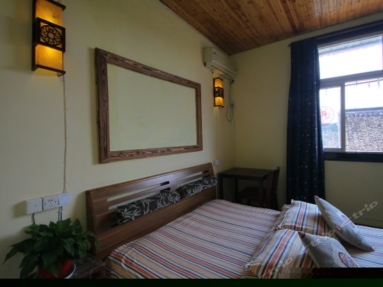 梳影精品大床房