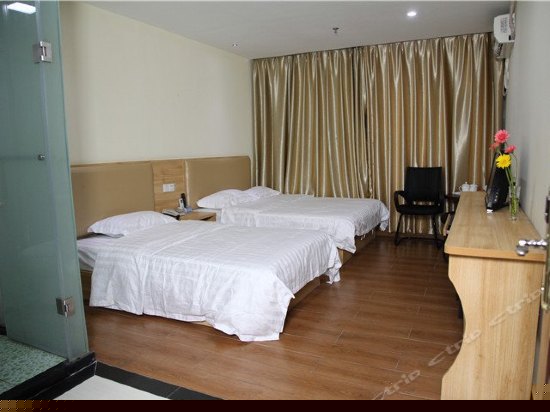 标准双人房（无窗）