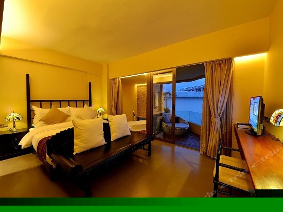 玉龙雪山豪华房