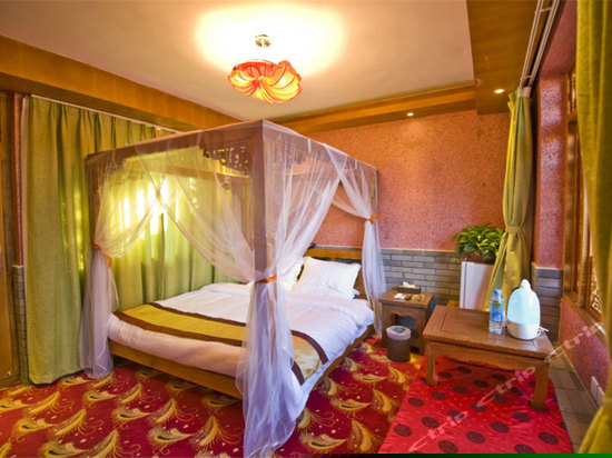 豪华蜜月房