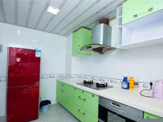 高层豪华正海景180度四室一厅套房803