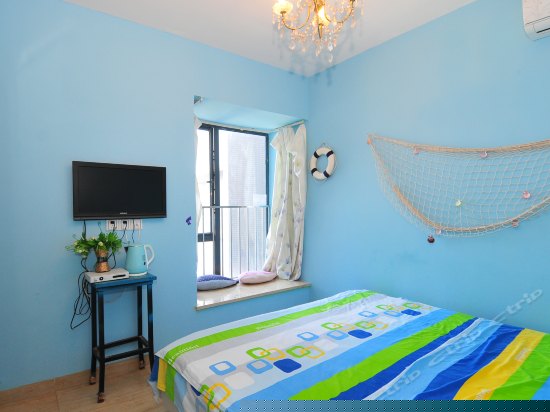 飘窗海景大床房