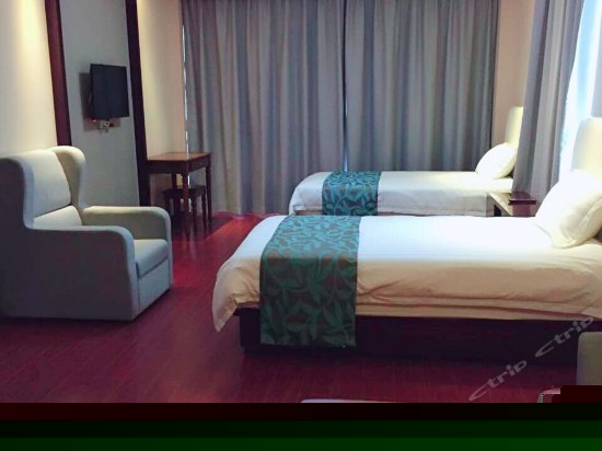 海景豪华家庭房