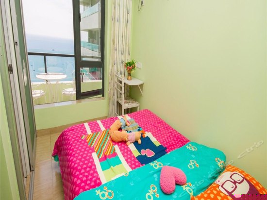 小阳台海景大床房