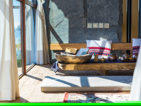 苍山洱海月特级套房