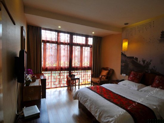 临河观景单人间