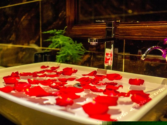 云雨高唐（浪漫蜜月房）