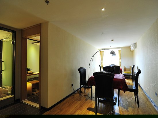 iu Suite(商务套房)