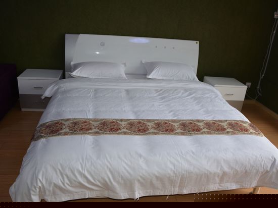 雅阁温馨大床房