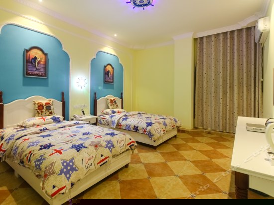 主题温馨亲子间