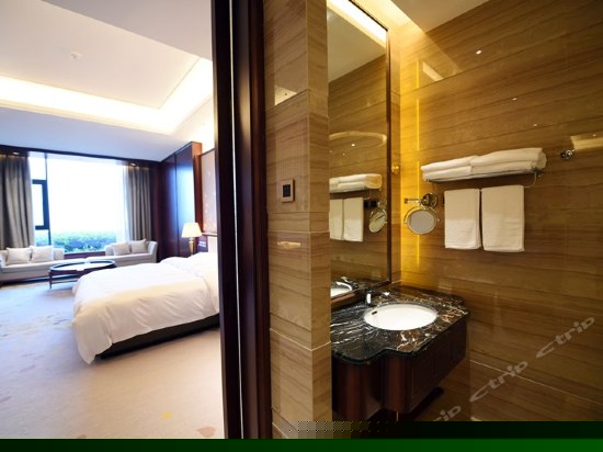 豪华无敌海景套房