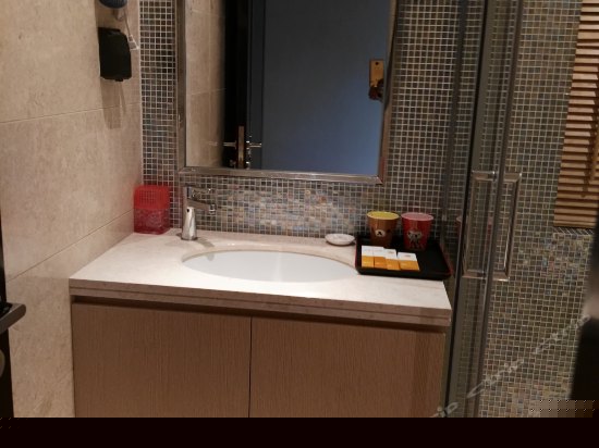 一室一厅双床房