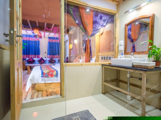 白族特色大床房