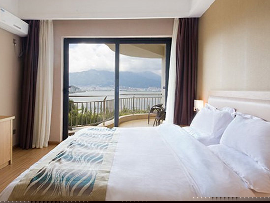 高级海景大床房