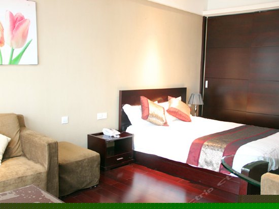 商务豪华大床房