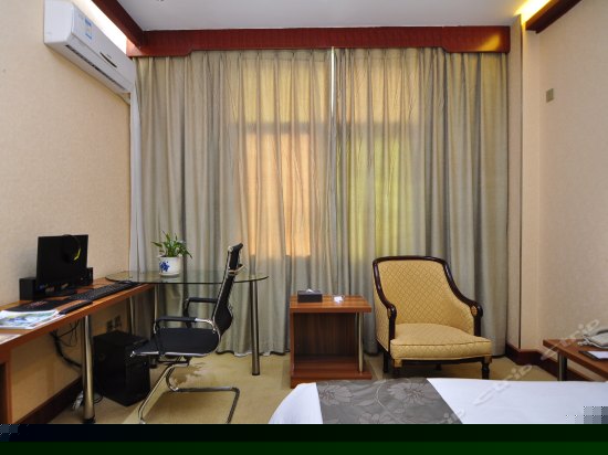 观景豪华大床房