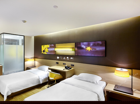 iu Bigger(B格双床房)