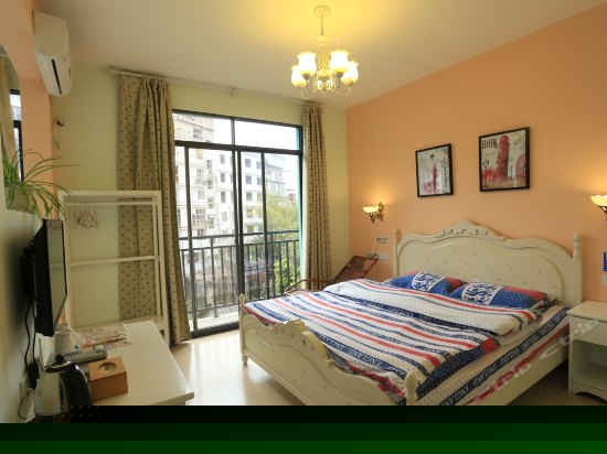 观景浴缸大床房