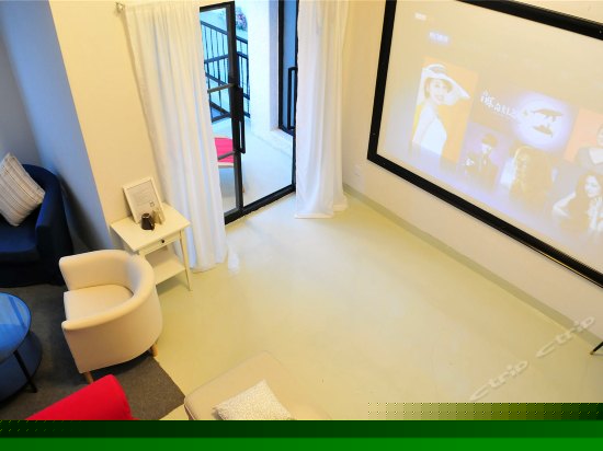 二楼梦影云端套房