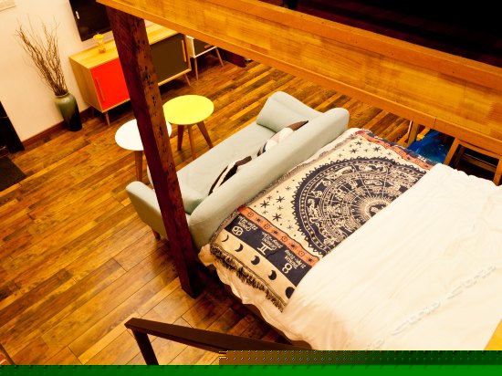 Loft复式庭院阳台四人间