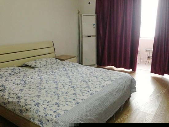 标准大床公寓房