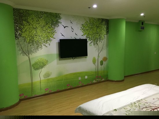 浩瀚森林大床房