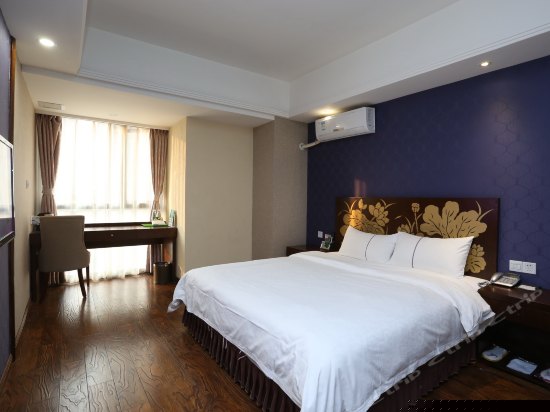 豪华数码大床房