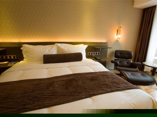 啡凡商务大床房