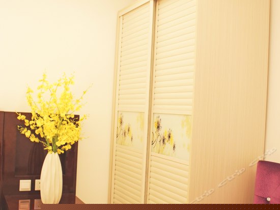 浪漫樱花主题大床房