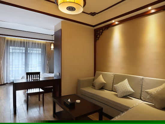 高级豪华大床房