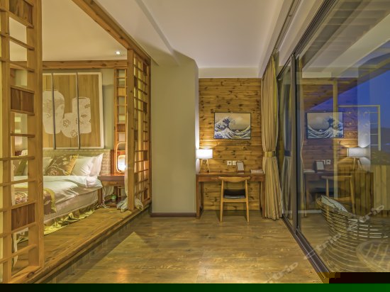 精品海景特色大床房