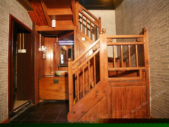 阁楼复式家庭套房