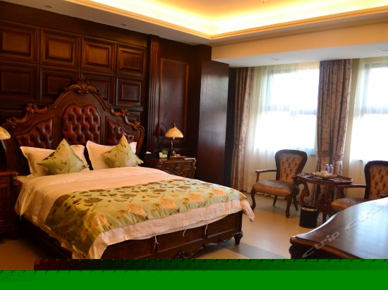 豪华景观大床房