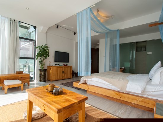 全海景落地窗大床房风花