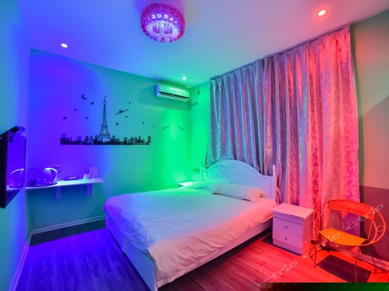 漫旅舒适大床房