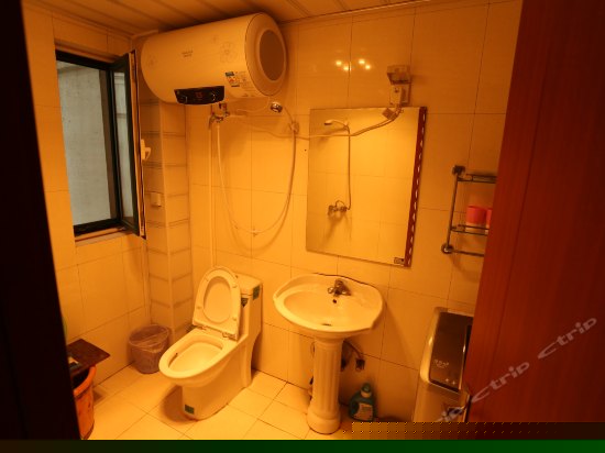 温馨园景三卧室套房