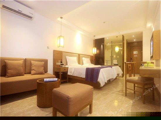 高级园景双床房