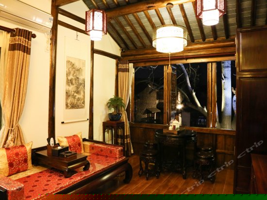 双桥缘中式枕桥临河景观房