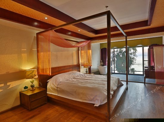 东南亚全海景大床房