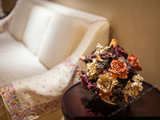 和信行政套房（两室一厅）