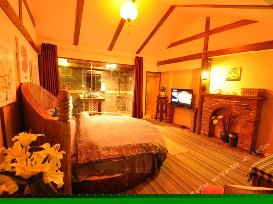 蜜月圆床房（玖月）