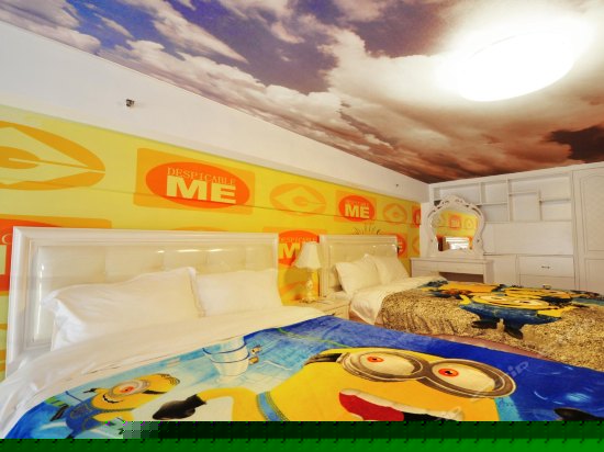 小黄人主题双床房