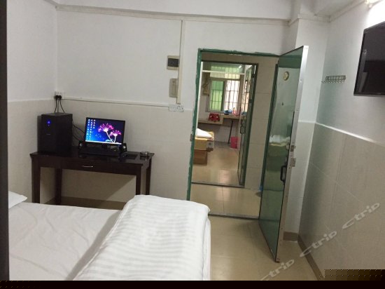 标准空调电脑房