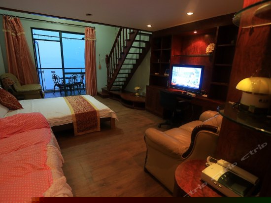 豪华海景小阁楼子母房