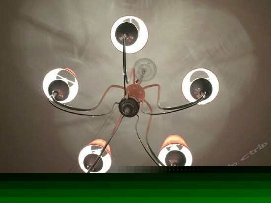 102豪华1.8大床房