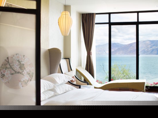 精致海景大床房