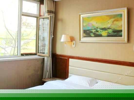 舒适大床房(无窗)