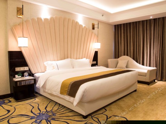 豪华景观大床房