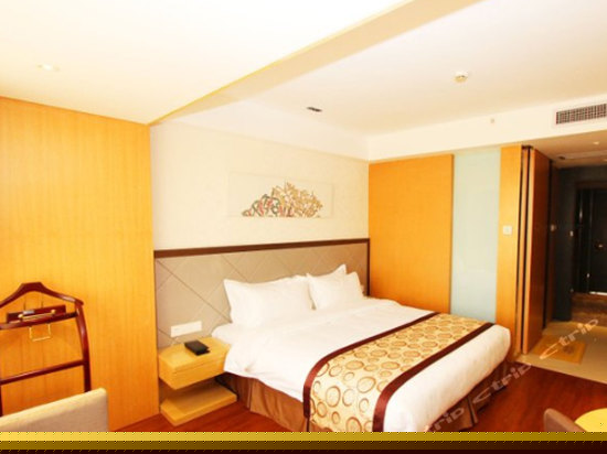 豪华商务大床房